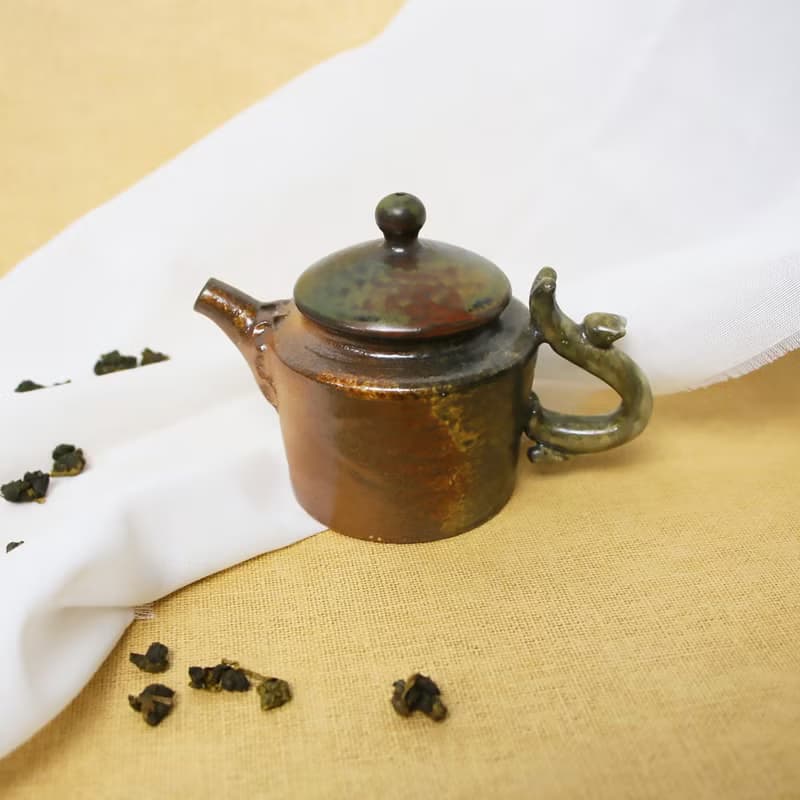 站在星球的貓胡麻愜意壺 新彩燒 柴燒陶藝 手作作品 | 陳威恩作品