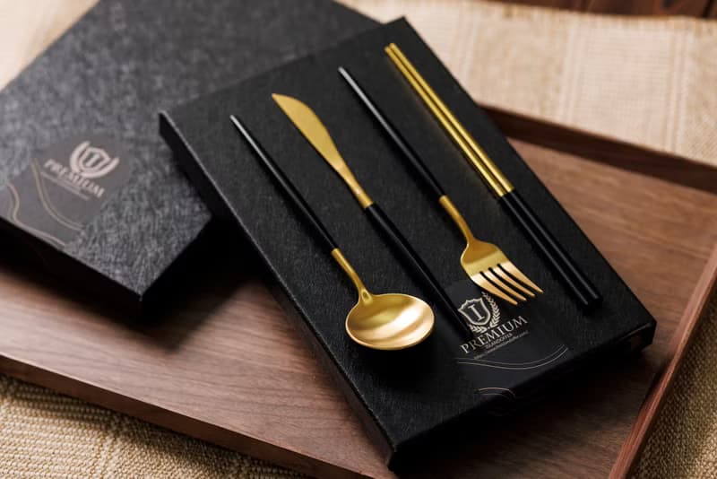 Islandoffer 島嶼製作 餐具禮盒套裝 含2套黑金4件 加相思木小碟