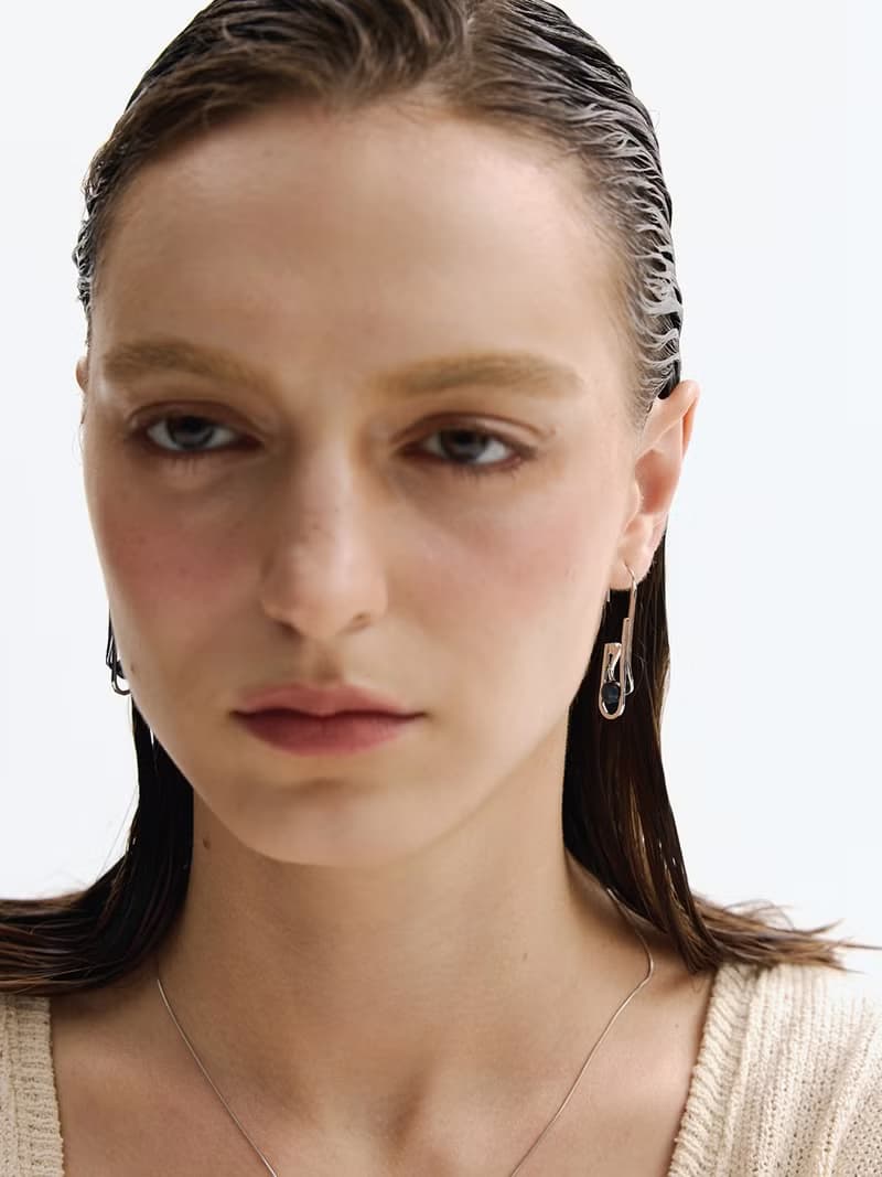 dashbrand DJ01 Paperclip Earring - Black  (Minimal Jewelry)
