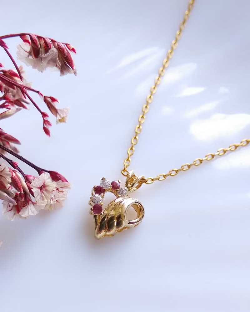 【西洋古董飾品 】 復古愛心 紅鑽墜 秀氣 項鍊