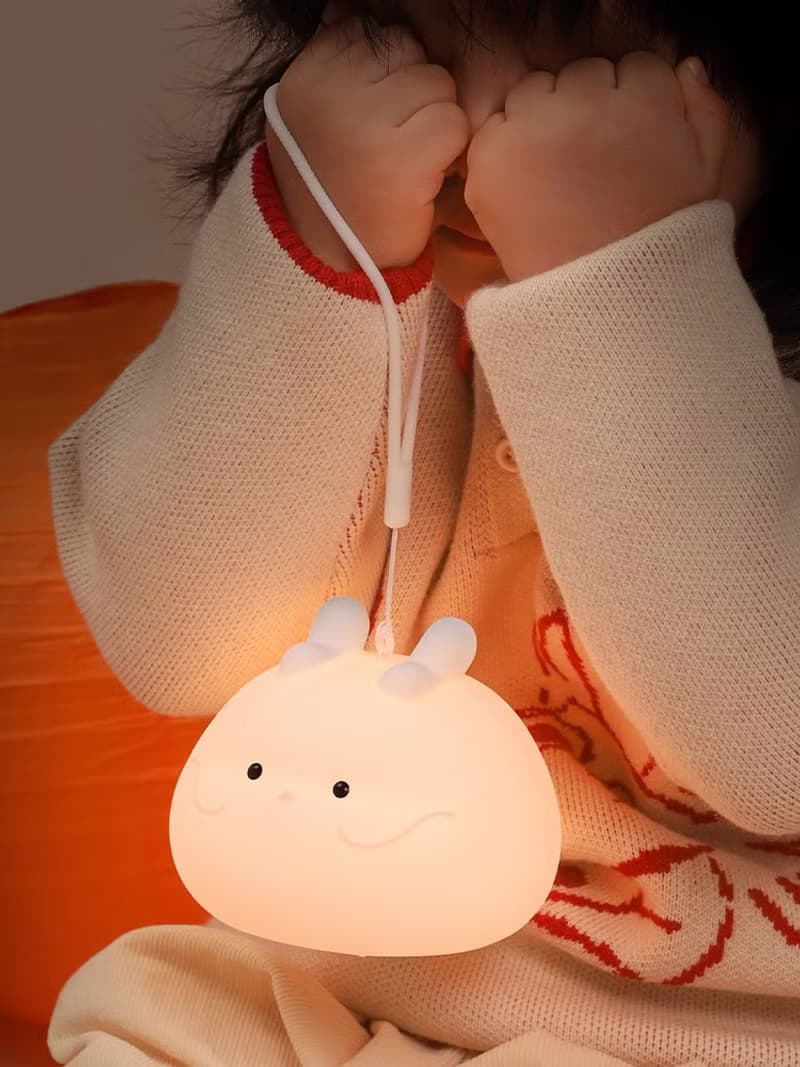 寶龍小夜燈 可愛臥室睡眠護眼床頭拍拍燈嬰兒餵奶創意氛圍夜燈