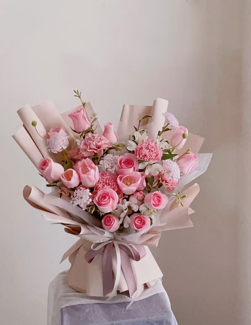 【鮮花】粉色康乃馨玫瑰鬱金香鮮花花束