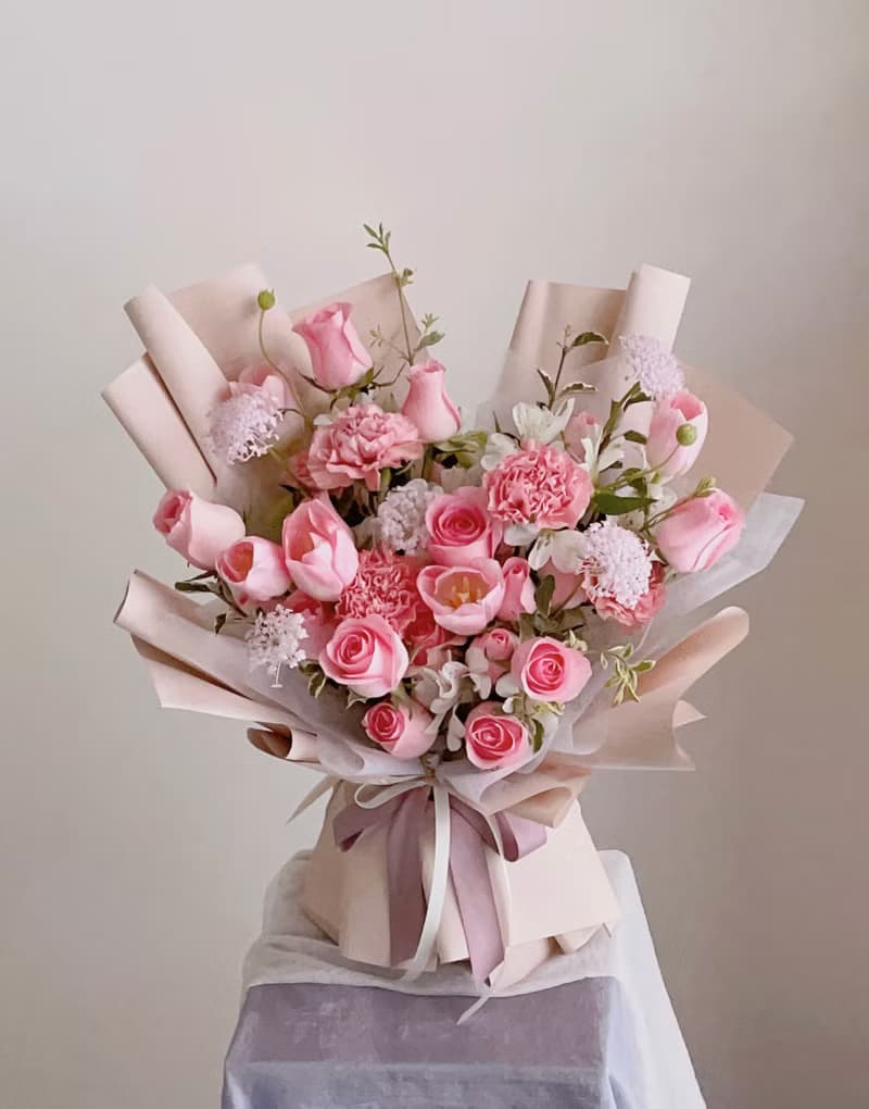 【鮮花】粉色康乃馨玫瑰鬱金香鮮花花束