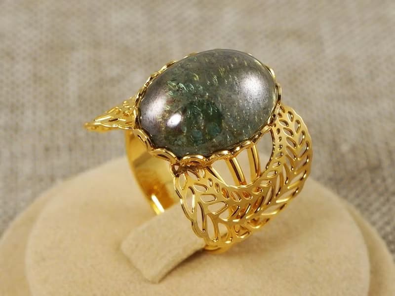 Green Glass Ring Large Golden Filigree Free Size Adjustable Ring Woman Jewelry