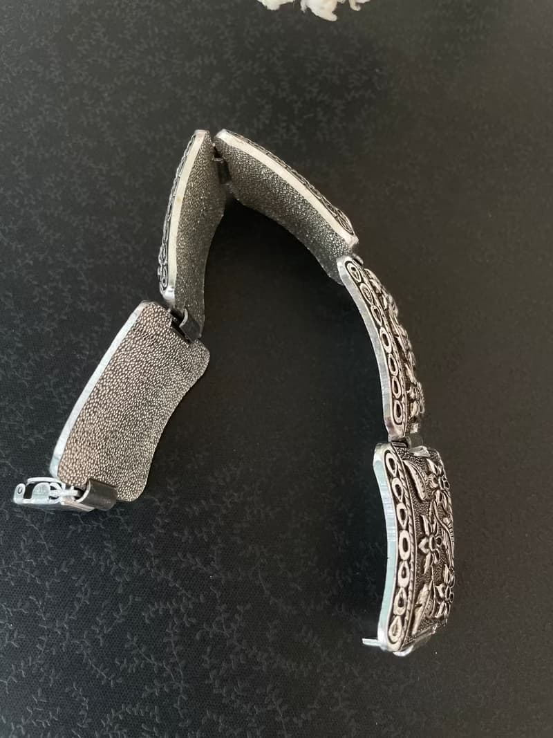 老又好古董珠寶 Vintage 銀色雕花方塊手鍊手鐲 BR1