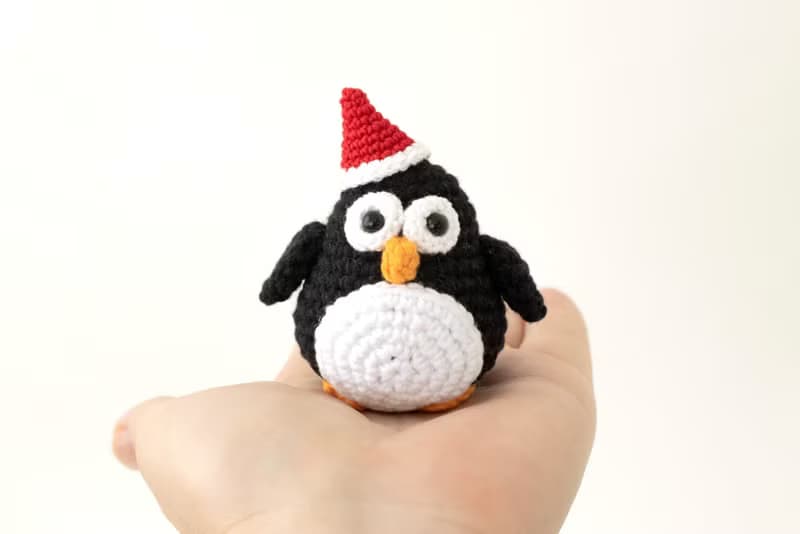Stuffed penguin doll, Christmas gift, winter decor, crochet animals toy, 新年 礼物