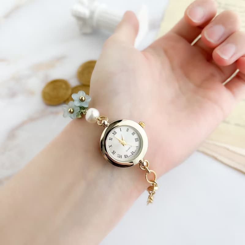 Nicolo ブルーフラワーと淡水パールのブレスレットウォッチ　LI191