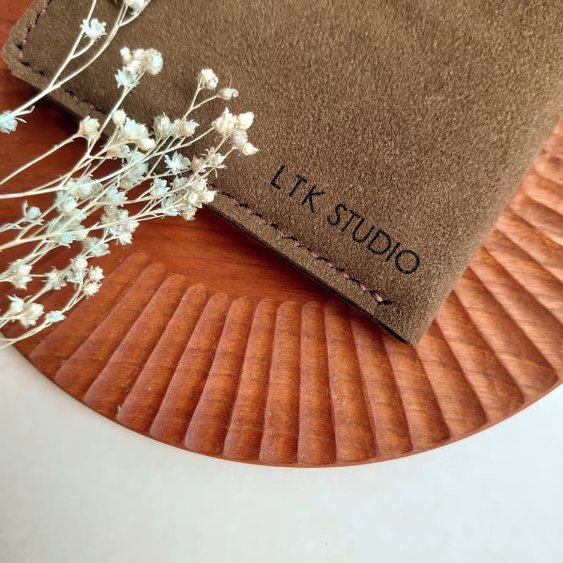 Section 素皮革質感短夾 - 星空樹屋色系 - 純色