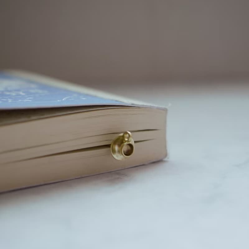 書房系─咖啡杯書籤- 黃銅復古迴紋針書籤