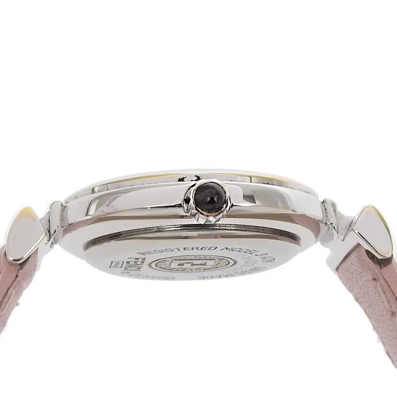 【日本直送】フェンディ FENDI 腕時計 320L SS × 型押しレザー クオーツ アナログ表示 ホワイトシェル文字盤 レディース【中古】