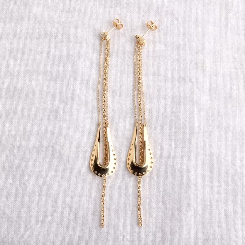 イヤードレス　ピアス　扇