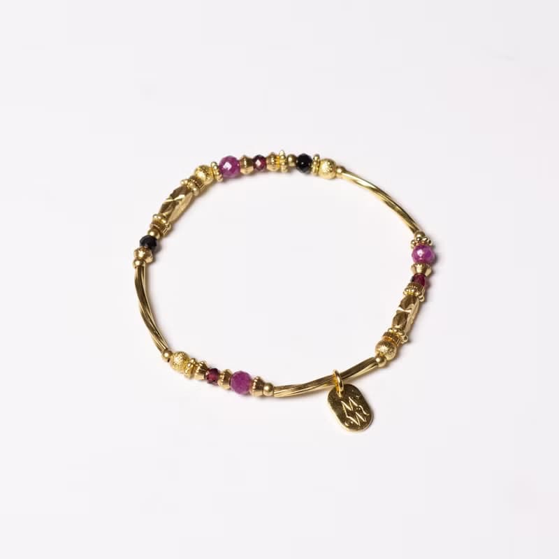 【巨蟹座】寄居天空的飛行家 l 巨蟹座紅寶石紅石榴手鍊