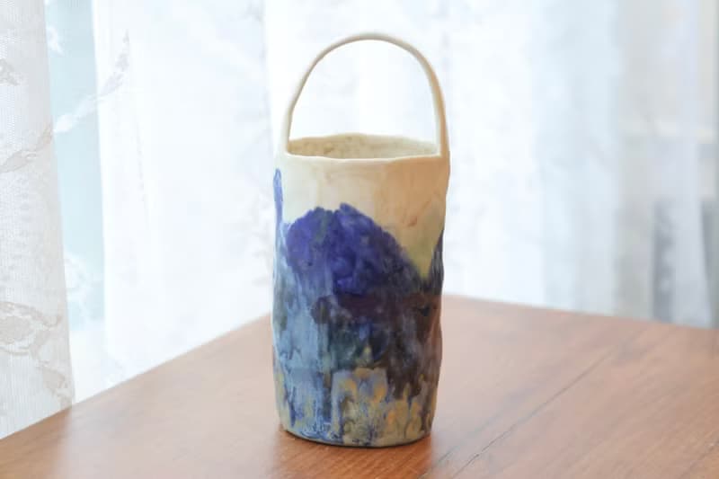 【聖誕節禮物】青綠山水墨色感瓷土手捏提把乾花器侘寂陶藝術層次