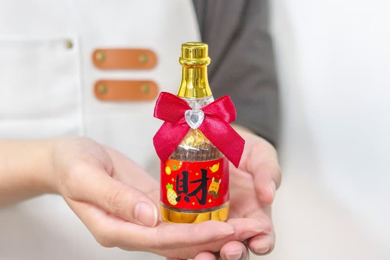馬年財運連連香檳糖果瓶(金莎2顆入)
