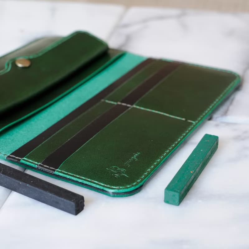 シンプルな長財布B　No.6　ブッテーロ