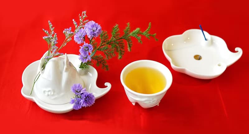 雲山藏金.富貴花開 金罐好茶+茶具大禮盒/ 品茗、花藝、薰香