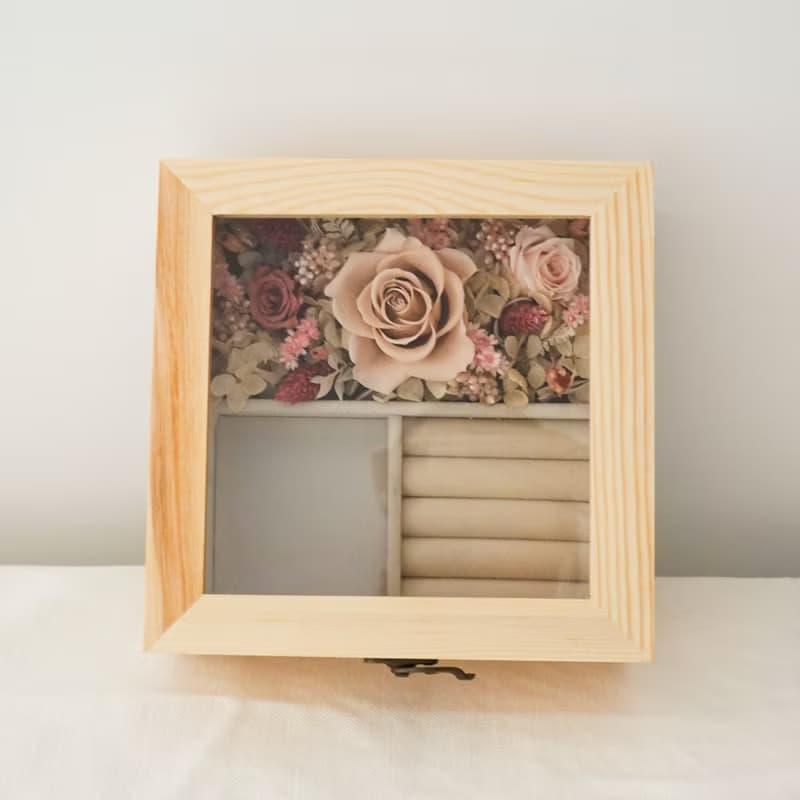 【獨家訂製】永生花珠寶盒-香檳色