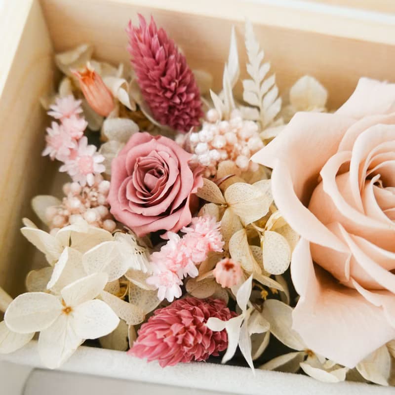 【獨家訂製】永生花珠寶盒-香檳色