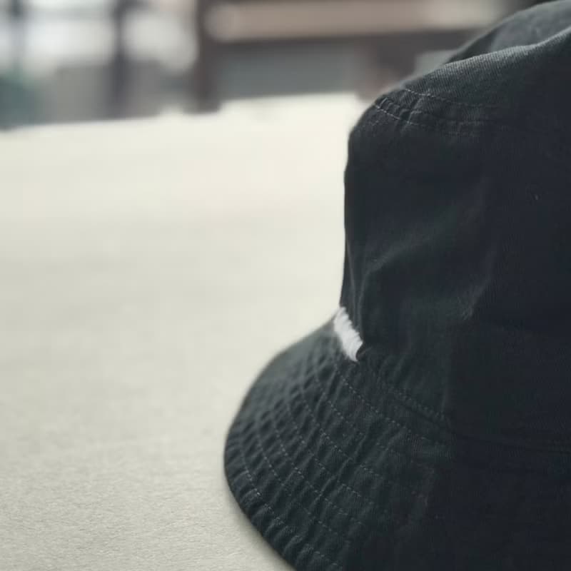 Hand embroidery / Cotton Hat / black / unisex