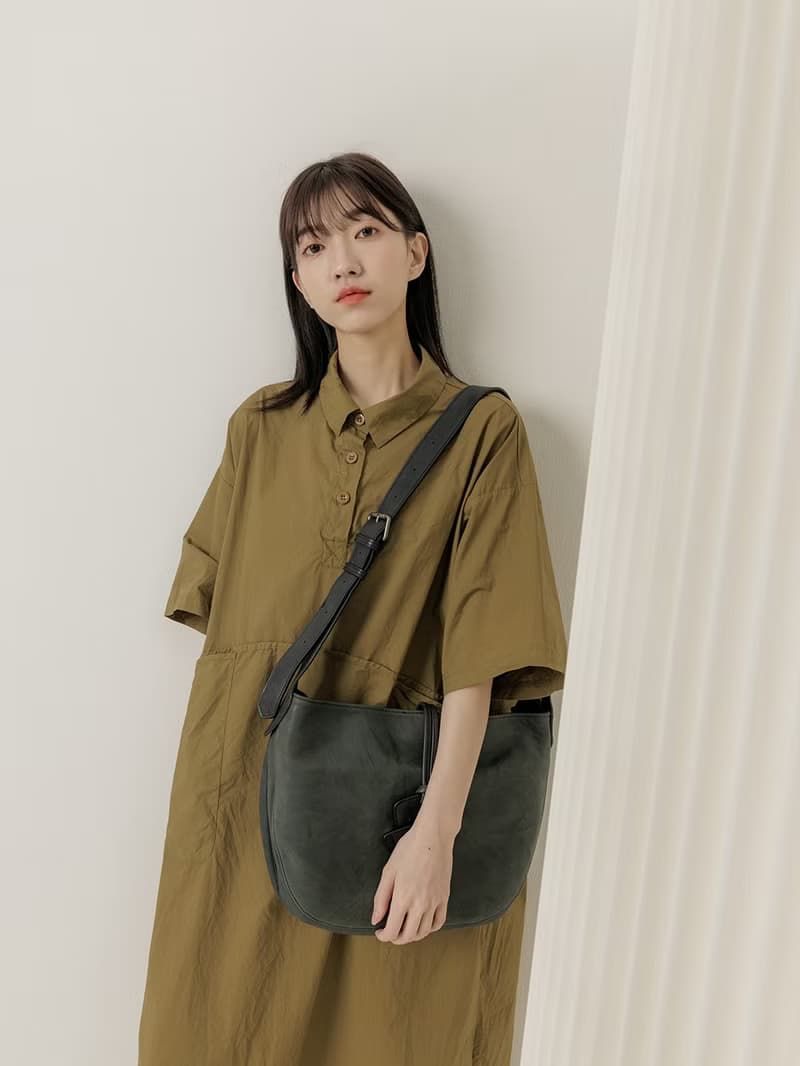 supportingrole 真皮新月優雅線條肩側背包 森林綠灰