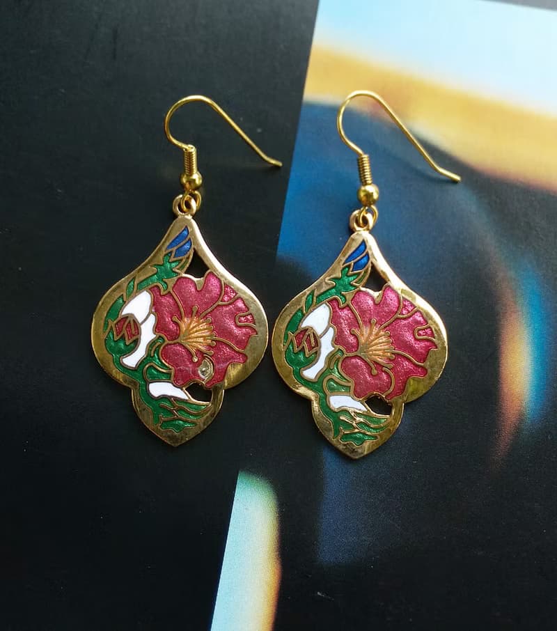 【西洋古董飾品 】景泰藍 花形 紅色花卉 耳勾針 針式耳環