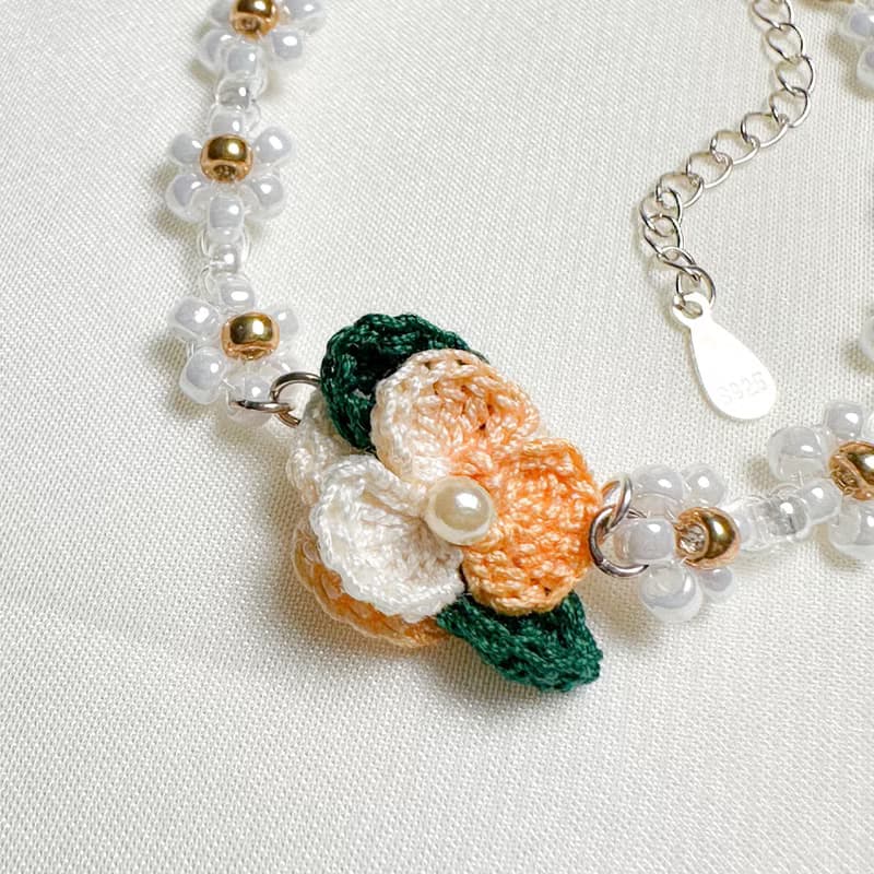 【 原創手作】微鉤小花手鍊 帶葉小花 鉤針 微鉤 畢業禮物 禮物