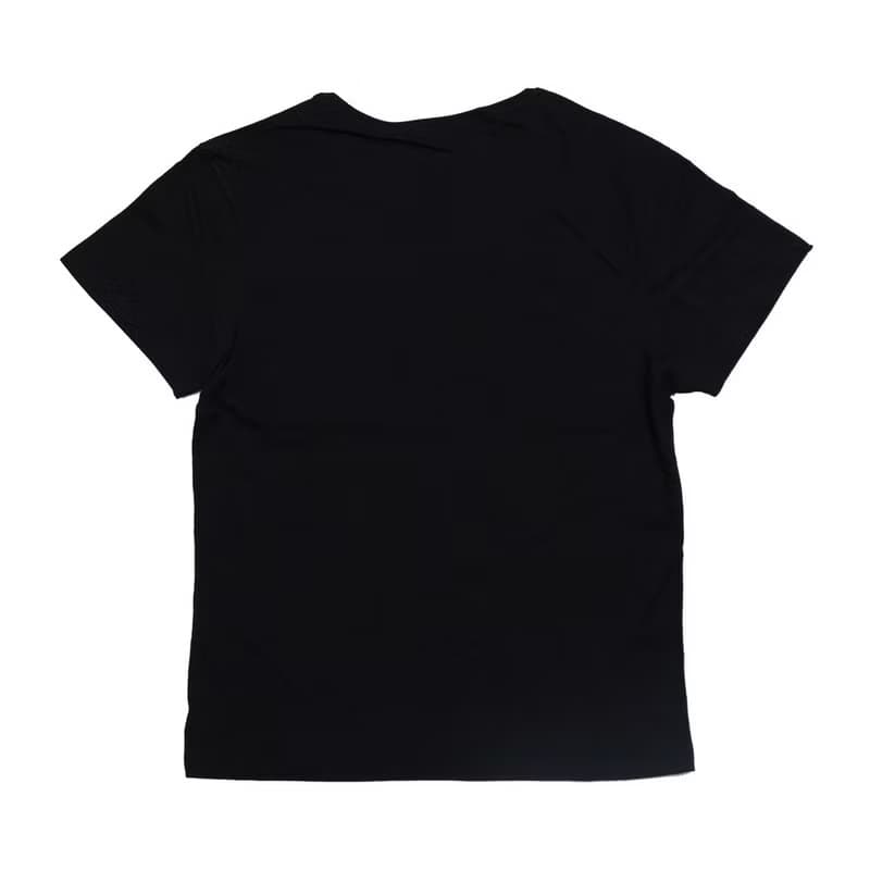 Realistic print. To be a surprise presenter. From the body Our original gum tape T-shirt Unisex S ~ L size Tcollector