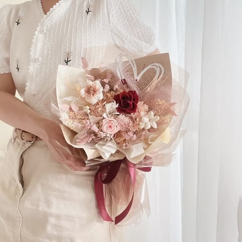 心動時刻 戀愛中最經典的紅粉色 / 七夕花束 情人節禮物 求婚花束