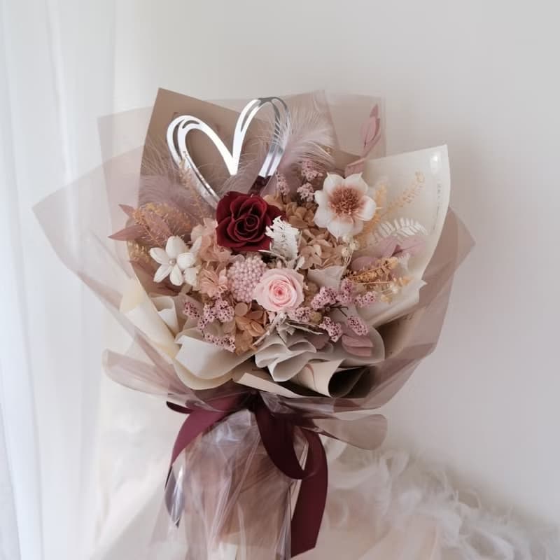 心動時刻 戀愛中最經典的紅粉色 / 七夕花束 情人節禮物 求婚花束