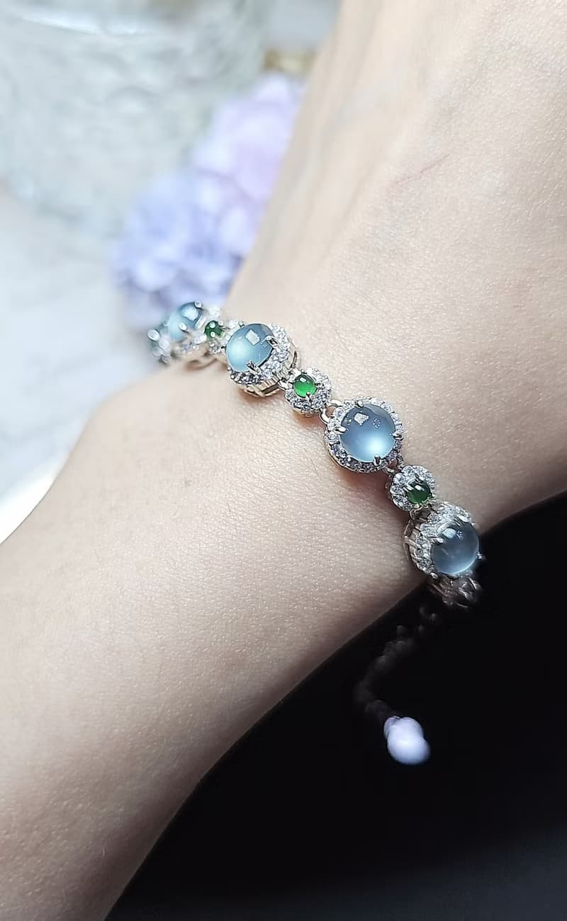 |貴氣奢華|A貨翡翠冰玻藍剛大蛋面6.2mm純銀鍍18k豪鑲款手鏈