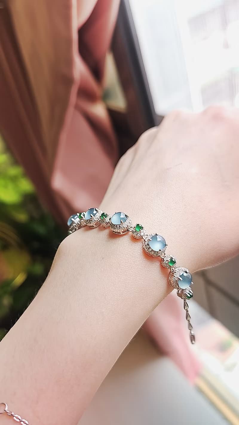 |貴氣奢華|A貨翡翠冰玻藍剛大蛋面6.2mm純銀鍍18k豪鑲款手鏈