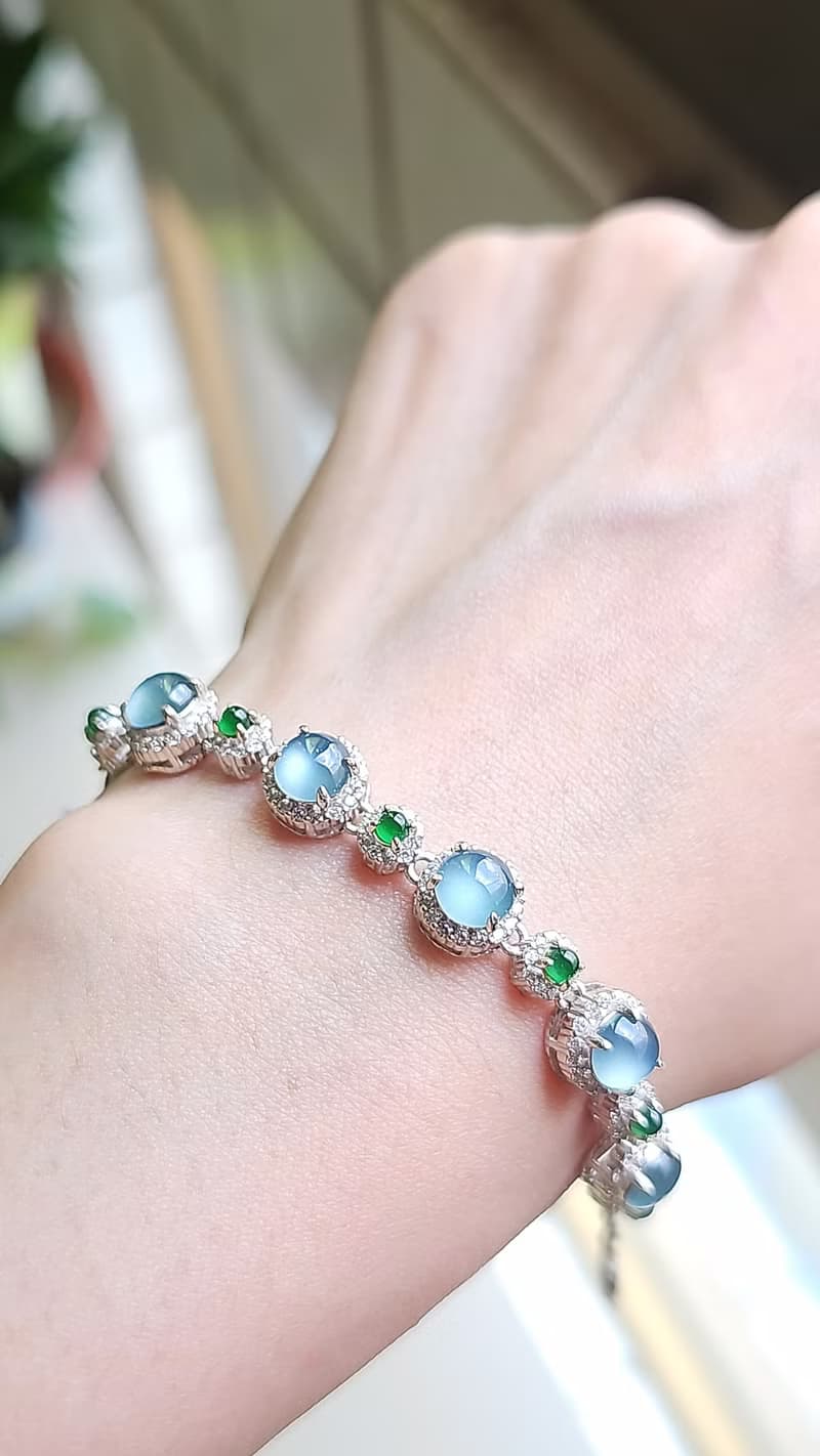 |貴氣奢華|A貨翡翠冰玻藍剛大蛋面6.2mm純銀鍍18k豪鑲款手鏈