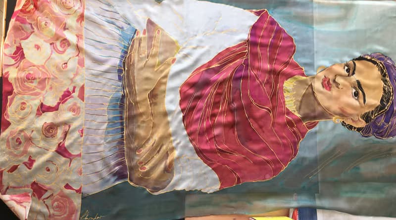 Frida用紅色 手繪圍巾