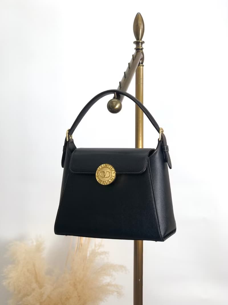 【 日本直送　名牌中古包 】VALENTINO GARAVANI ヴァレンティノガラヴァーニ ハンドバッグ ブラック ロゴ レザー vintage exeyzp