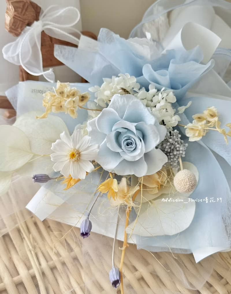 嗜花所 - 蘇打氣泡 畢業花束 永生花束 情人節花束 花禮