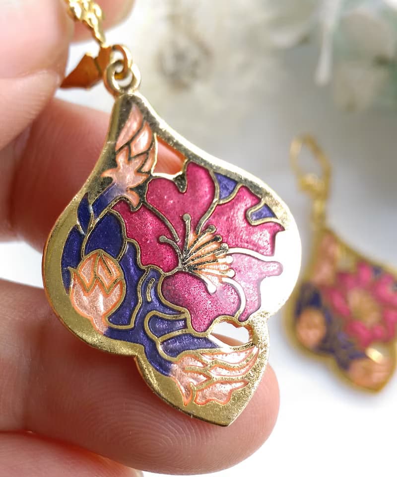 Vintage Jewelry 西洋古董飾品 景泰藍 花形 紫紅花卉 針式耳環