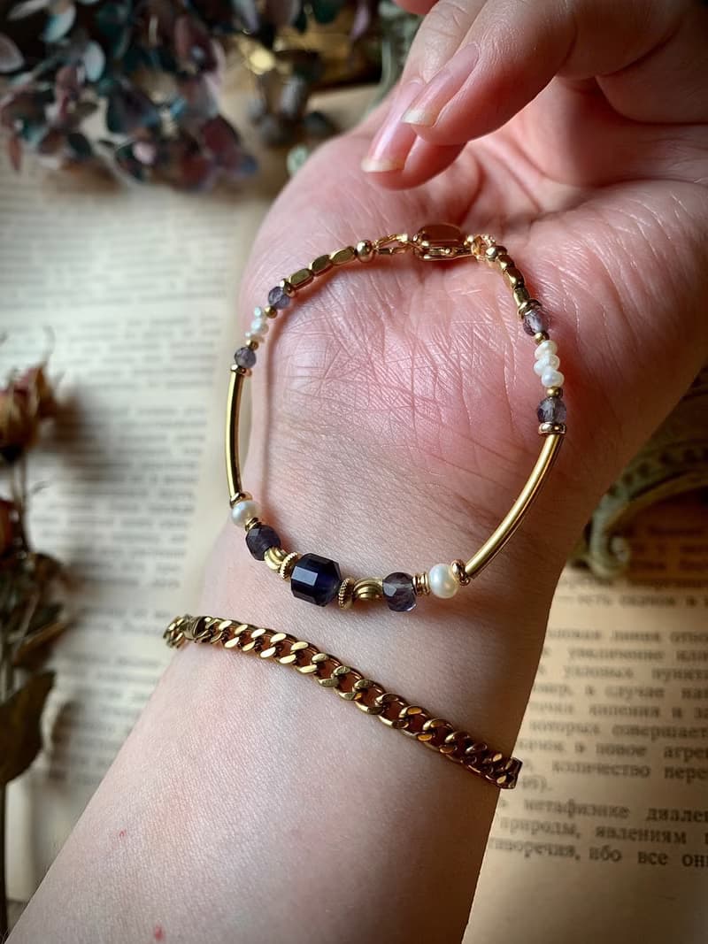 -收藏家-天然水晶手鍊 堇青石 天然淡水珍珠 復古黃銅手鍊