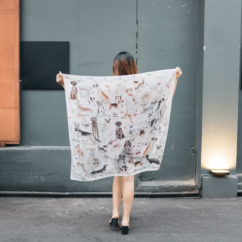 狗狗來襲 - 手工絲巾/圍巾 (奶油色)