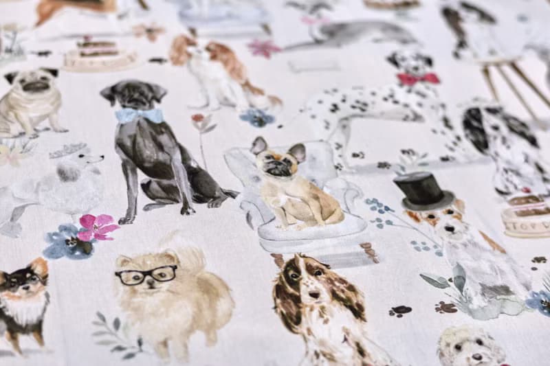 狗狗來襲 - 手工絲巾/圍巾 (奶油色)