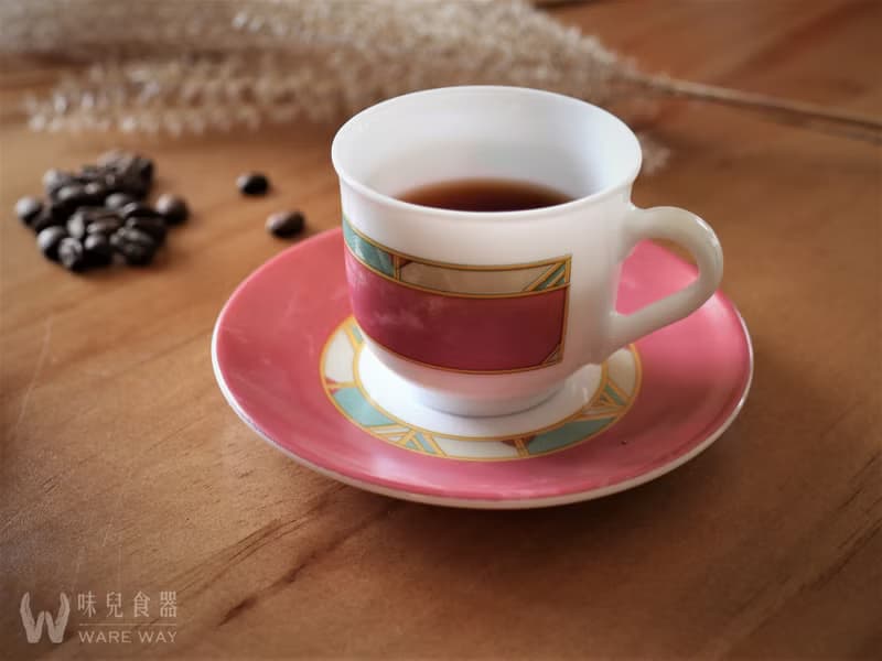 早期濃縮咖啡杯盤組－粉紅色天棚  (餐具/舊貨/老物/玻璃/幾何)