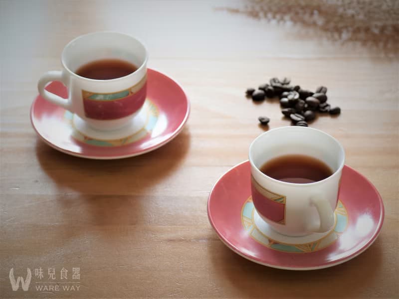 早期濃縮咖啡杯盤組－粉紅色天棚  (餐具/舊貨/老物/玻璃/幾何)