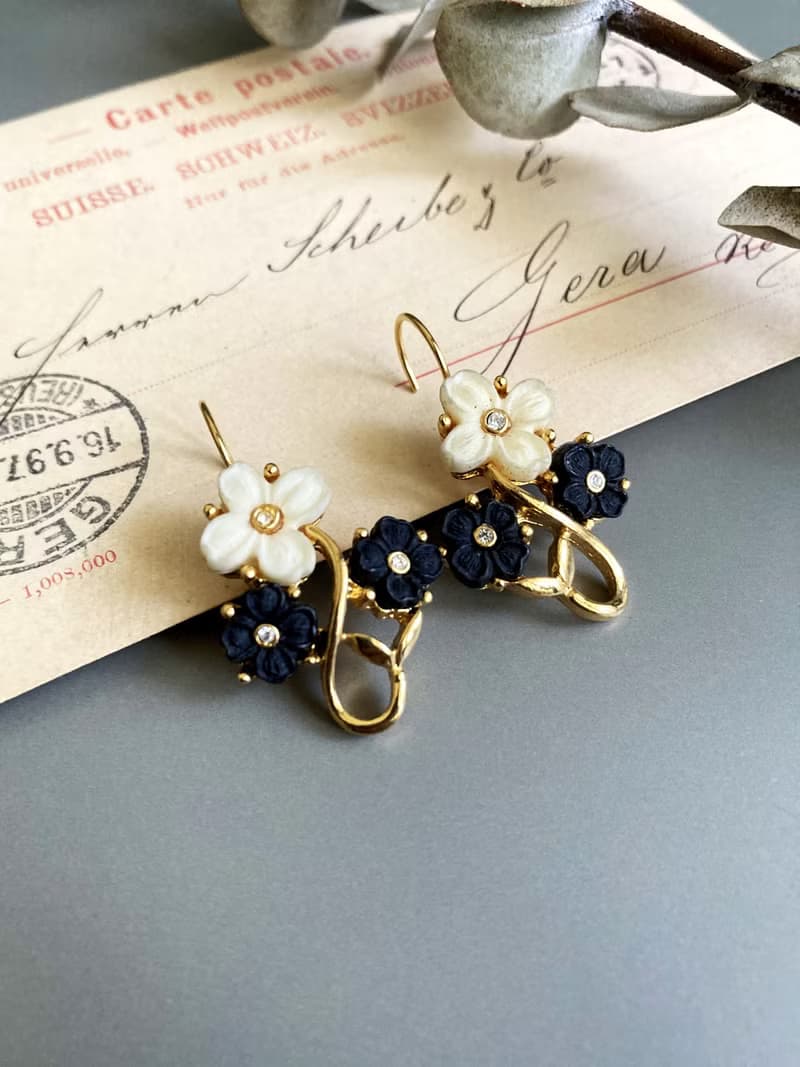 90s 西洋古董 優雅法式 BIJOUX TEMPO黑白花束耳環