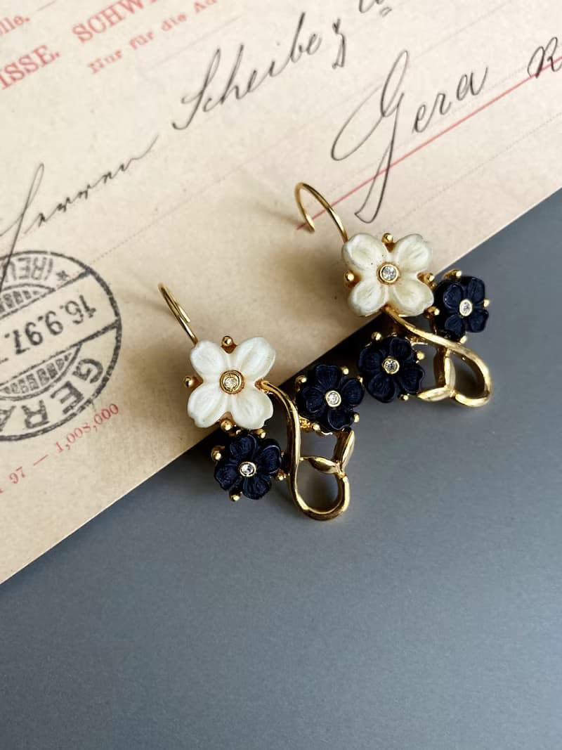 90s 西洋古董 優雅法式 BIJOUX TEMPO黑白花束耳環