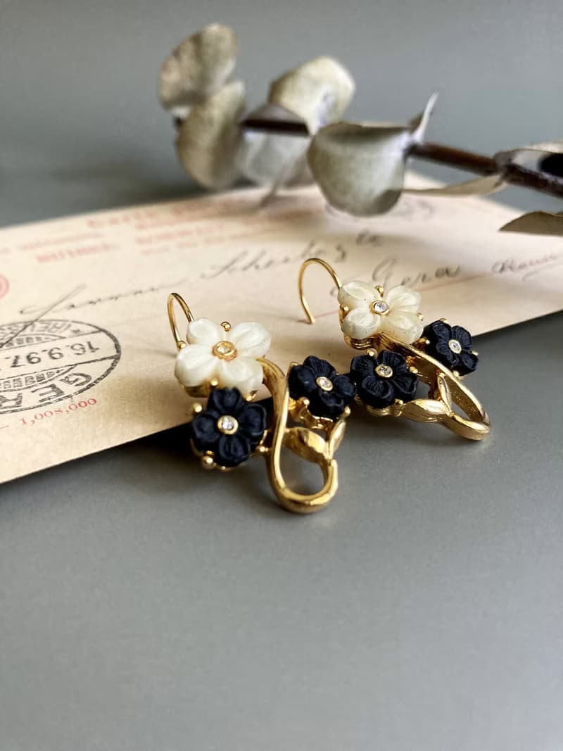 90s 西洋古董 優雅法式 BIJOUX TEMPO黑白花束耳環