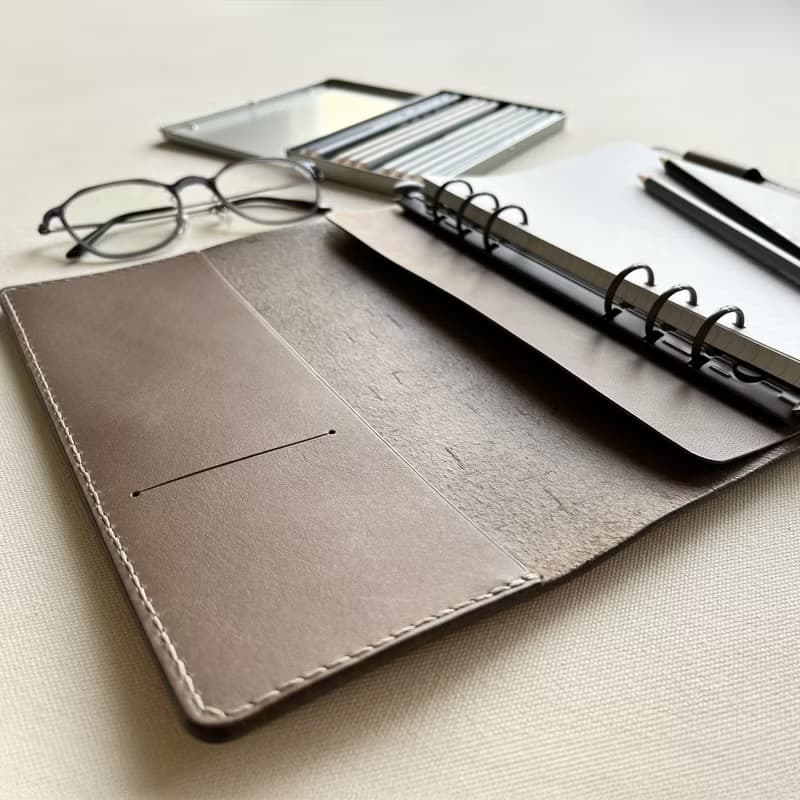 Urban  A6 / A5 六孔活頁書衣/手帳  新色登場 NEW