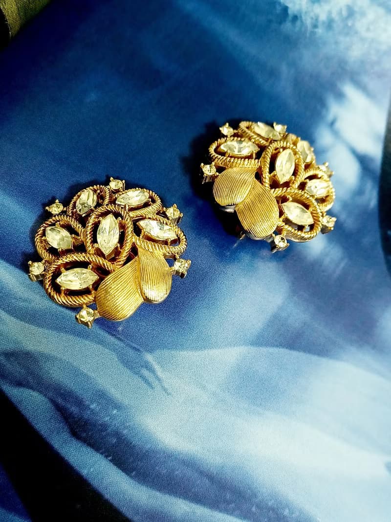 vintage jewelry Trifari 經典稀有刷金愛心萊茵花卉 夾式耳環