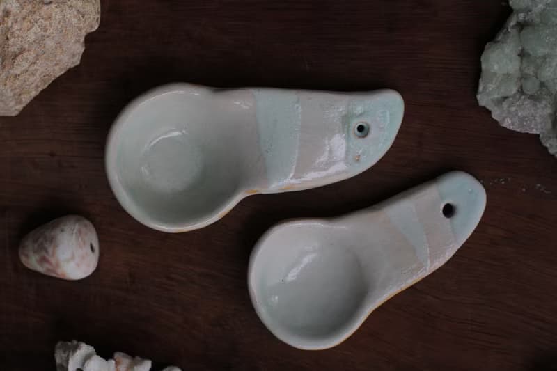 純手捏淡藍色小鳥形象陶瓷湯匙/陶匙(1對)