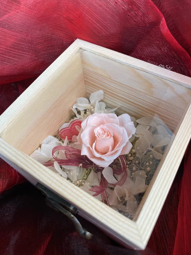 【木盒玫瑰花禮】不凋花/玫瑰/母親節/情人節/求婚/交換禮物