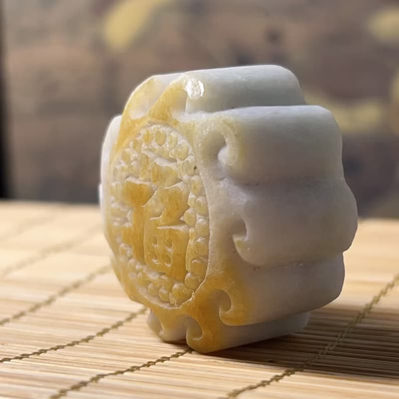 飄花翡翠月餅| 天然緬甸玉A貨翡翠 |送禮