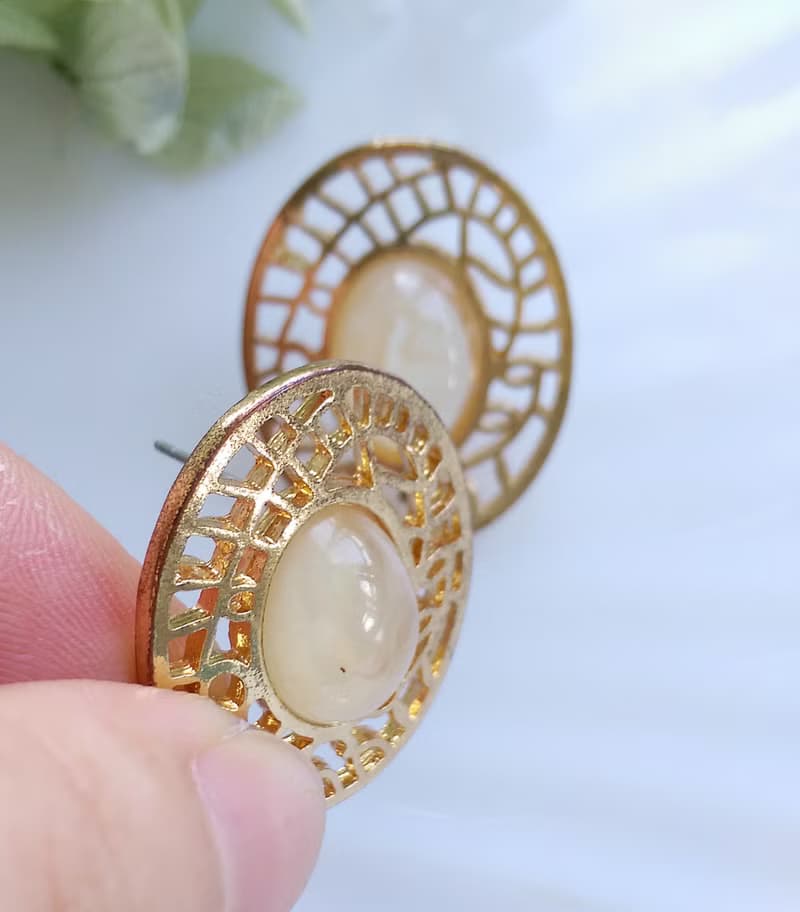 Vintage Jewelry 西洋古董飾品 橢圓 簍空個性 針式耳環